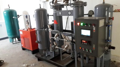 蘭州某食品(pin)包裝企業15立方(fang)，純度99.9%制氮機使(shǐ)用現場