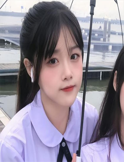 《我们的爱是星辰大海》色彩运用解析：色调选择与情绪表达分析，双语字幕